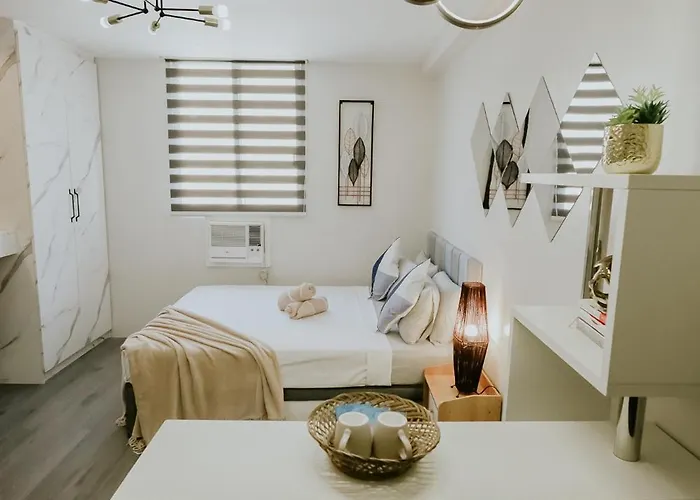 Near Airport & Beaches, Wifi, Netflix, Pool * Lapu-Lapu City