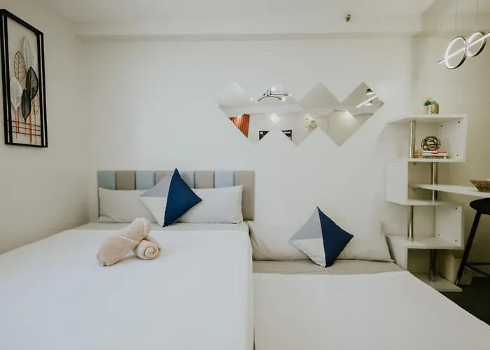 Apartment Near Airport & Beaches, Wifi, Netflix, Pool *